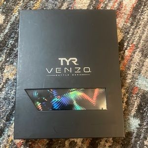 NWT TYR Venzo open back Size 24 Kneeskin Fastsuit